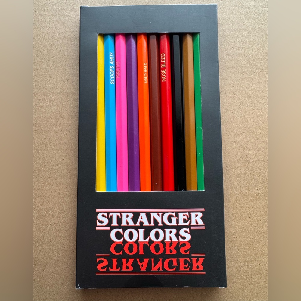 Stranger Things Colored Pencils Set - Picture 3 of 9